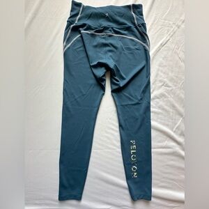 PELOTON // TEAL LEGGINGS // SIZE M
